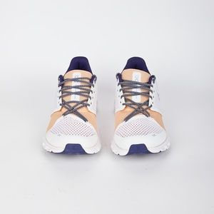 Brand New White Cloud Stratus Sneaker